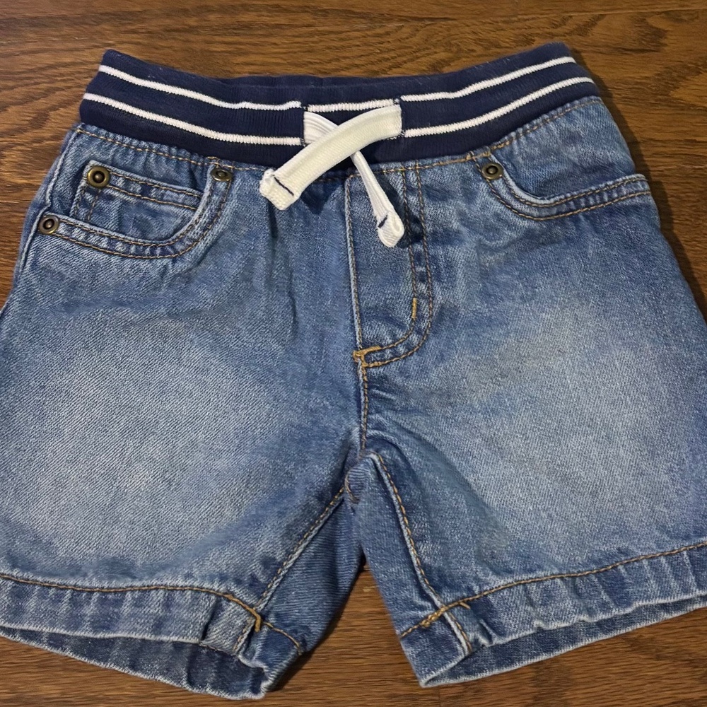 Carters Size 2T Jean Shorts (boy)